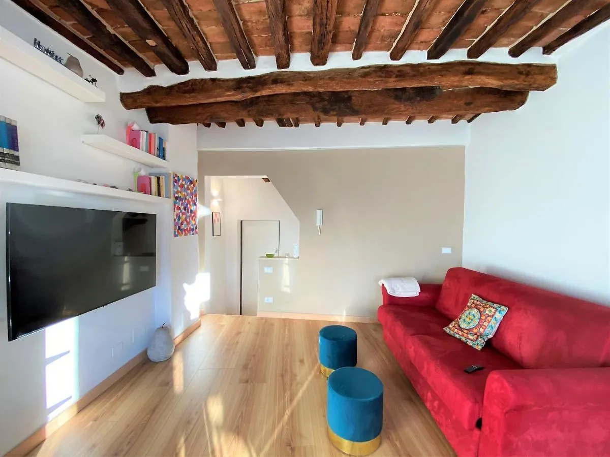 Casa Ilaria - Luminoso Appartamento Con Vista Nel Centro Storico Siena Italy